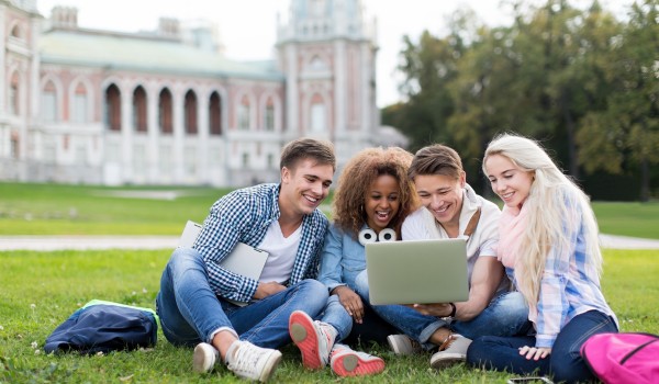 FAFSA Filing Guide + Next Steps